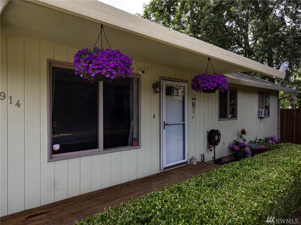 3914 Addy Cir - Photo 1