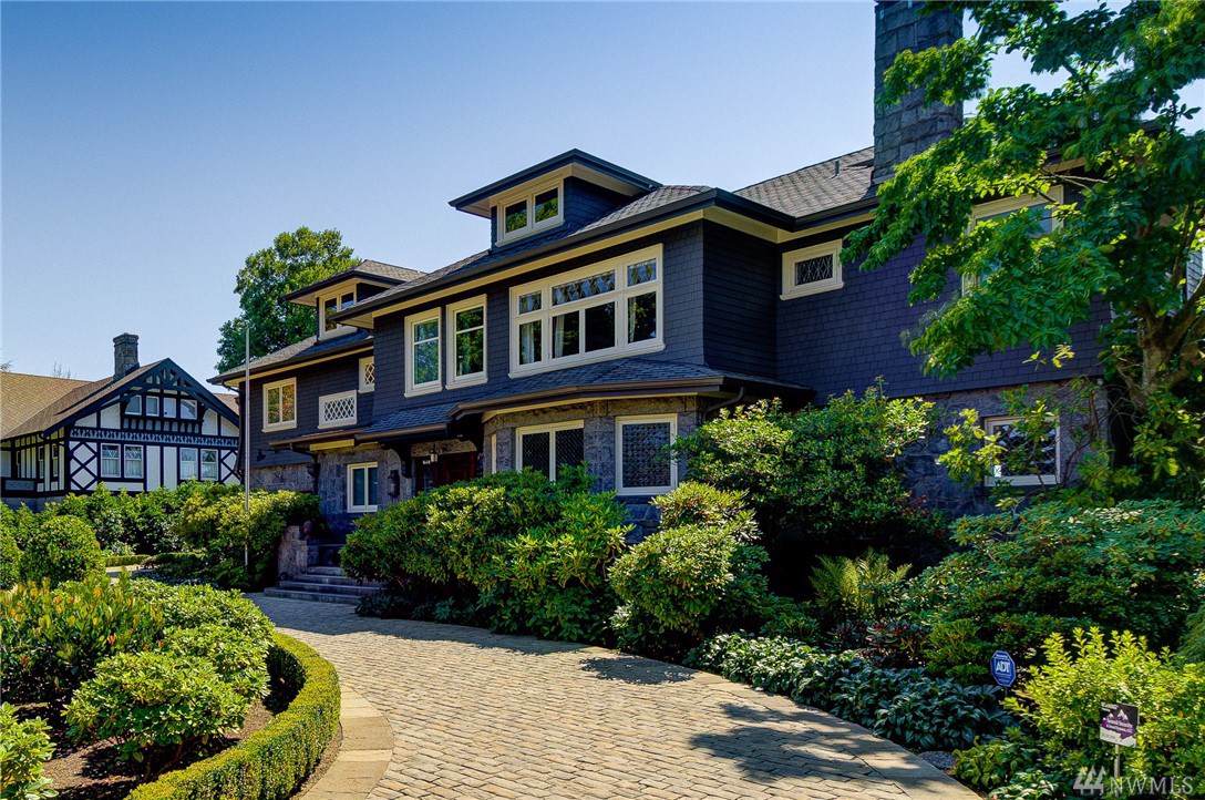 421 Highland Dr - Photo 1