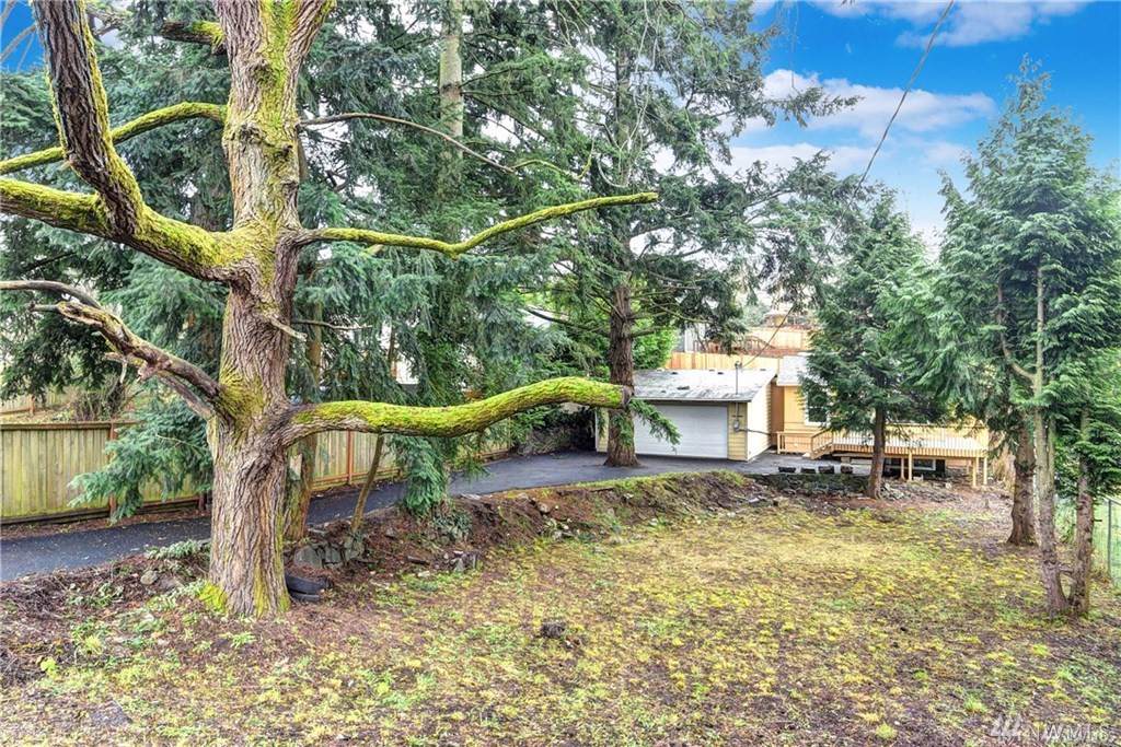 10449 11th Ave - Photo 1