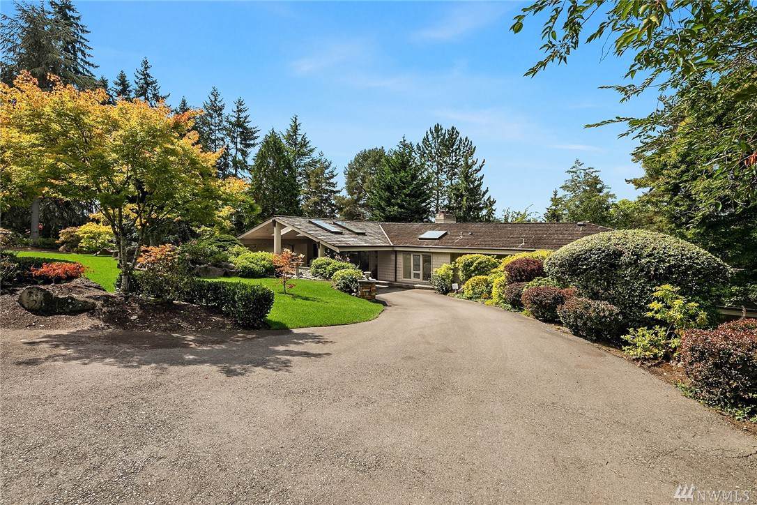 2111 86th Ave - Photo 1