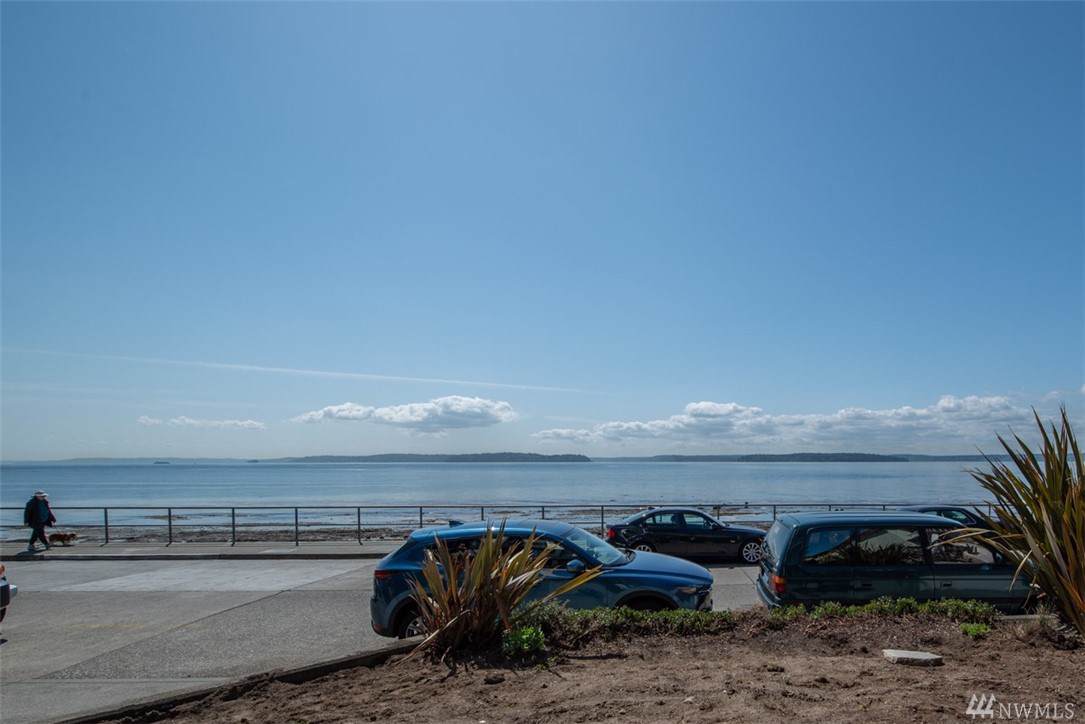 3306 Beach Dr - Photo 1