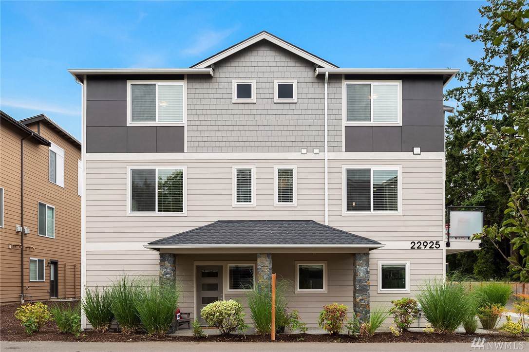 22925 79th Place - Photo 1