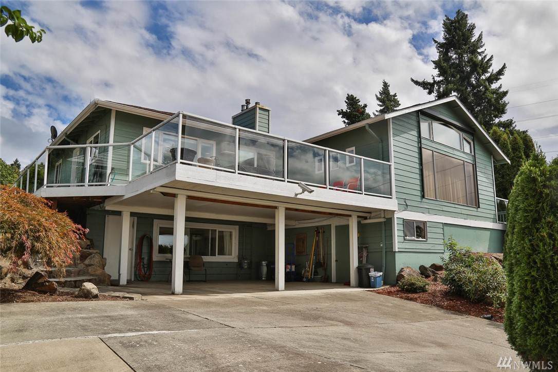 1002 Grant Ave - Photo 1