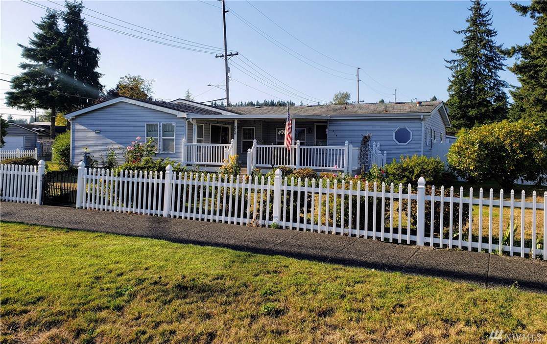 204 Young St - Photo 1