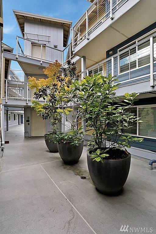 11920 98th Ave - Photo 1