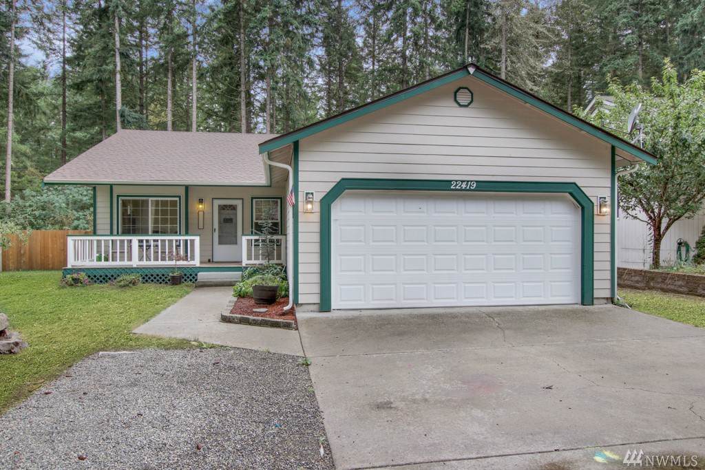 22419 Bluewater Dr - Photo 1