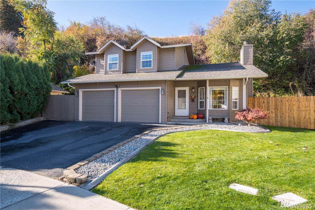 113 Meadowsweet Place - Photo 1