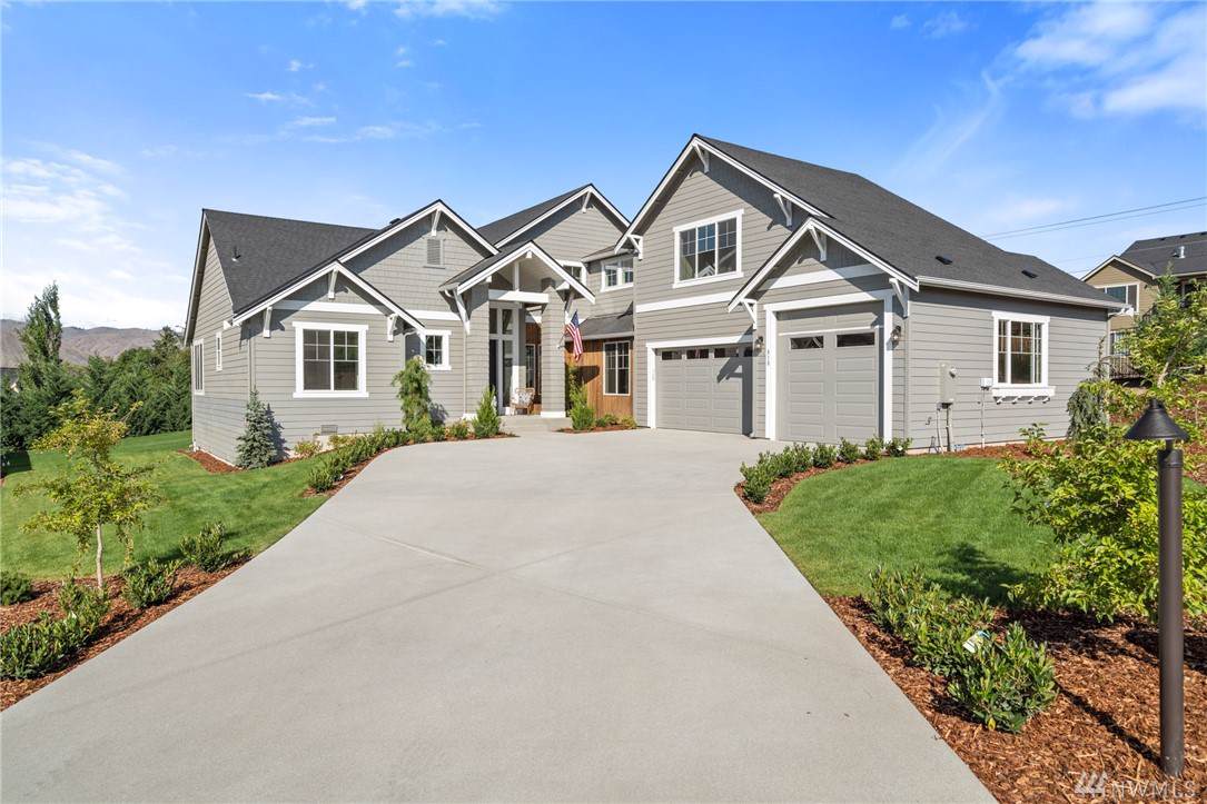 818 Lamplight Lane - Photo 1