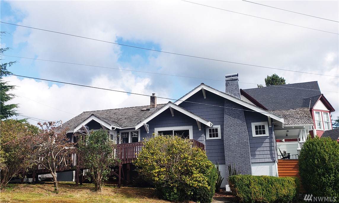 702 F St - Photo 1