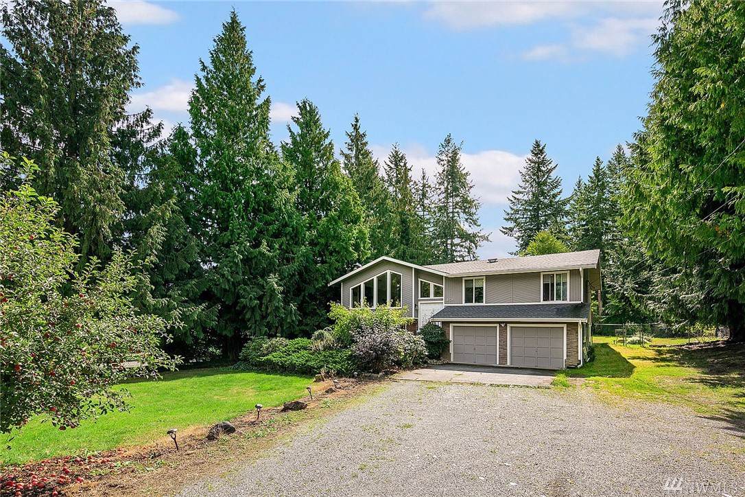 18104 Driftwood Dr - Photo 1
