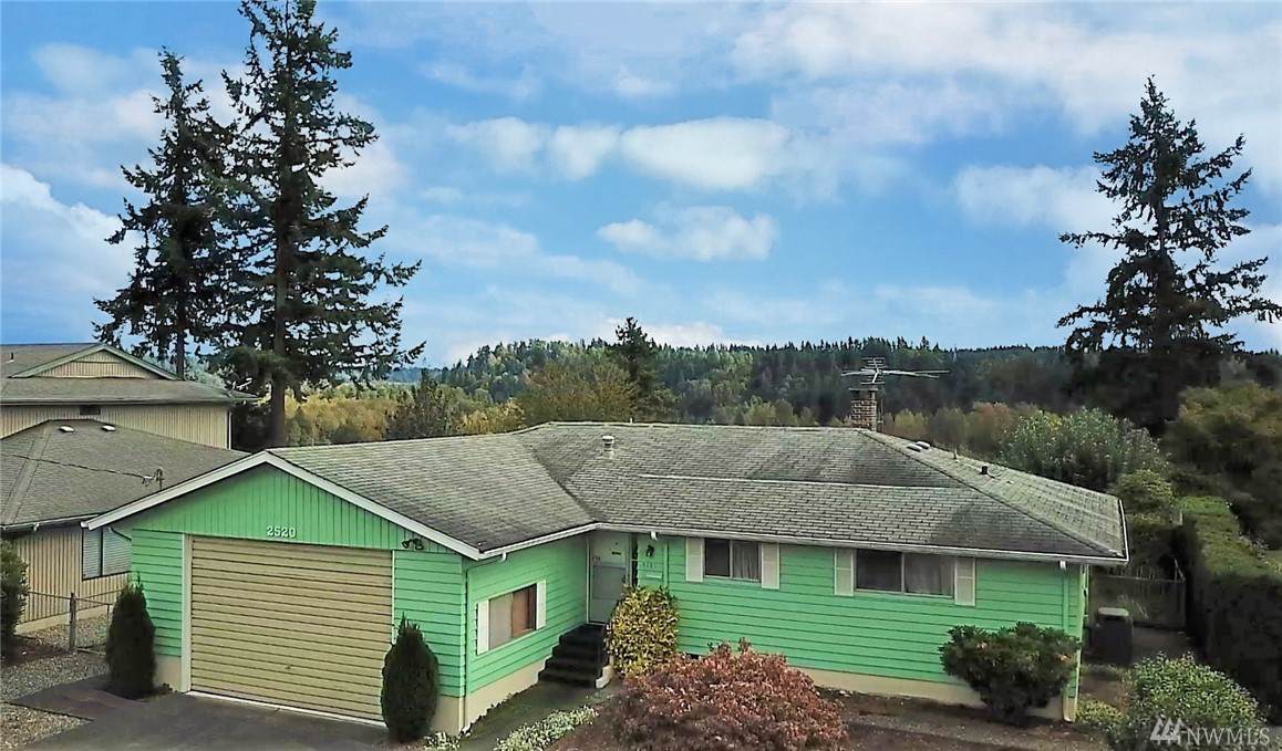 2520 Forest Ridge Dr - Photo 1