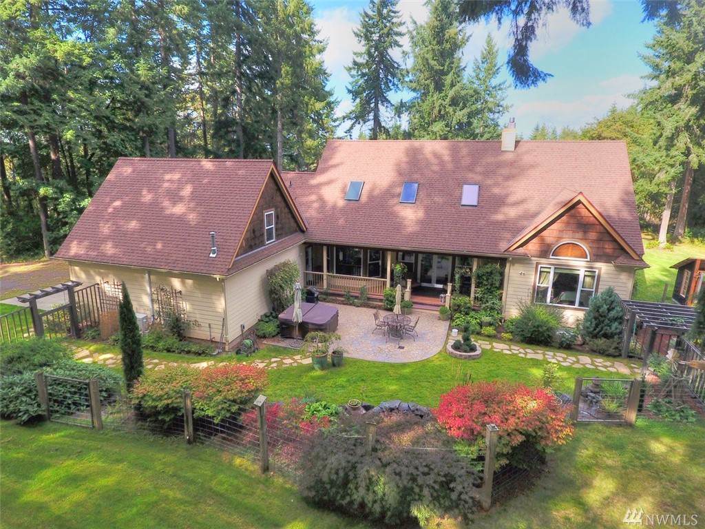 230 Spooner Rd - Photo 1