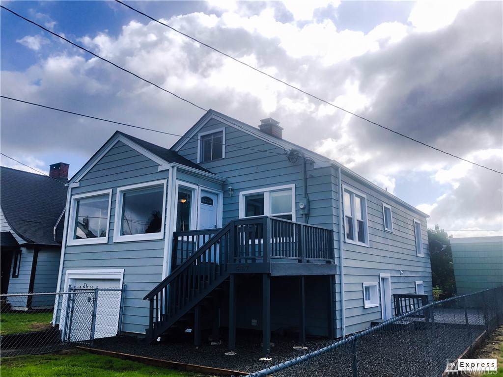 417 Simpson Ave - Photo 1