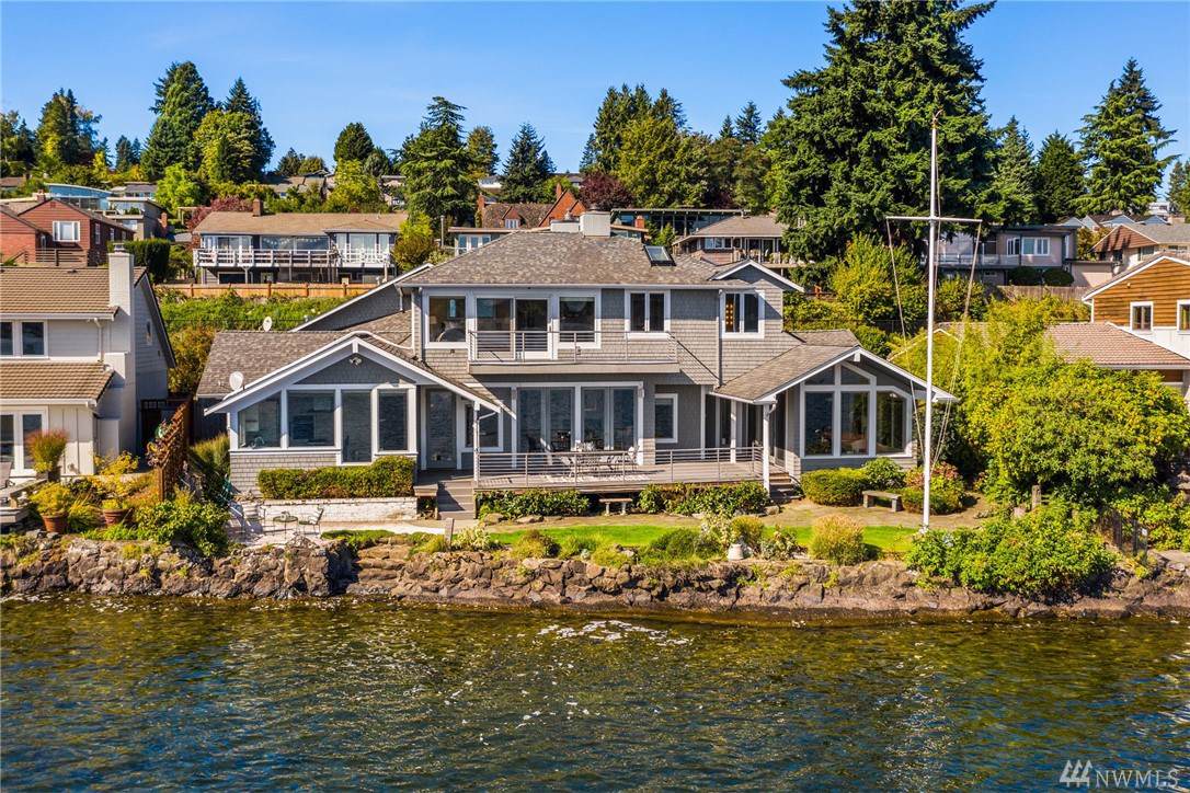 16206 Beach Dr - Photo 1