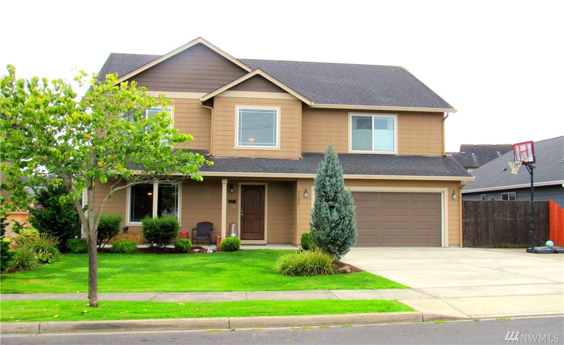 2506 Redwood Ave - Photo 1