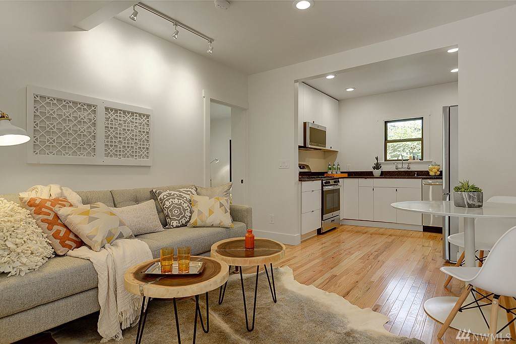 3301 York Rd - Photo 1