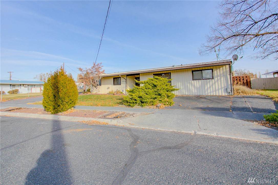 308 March St - Photo 1