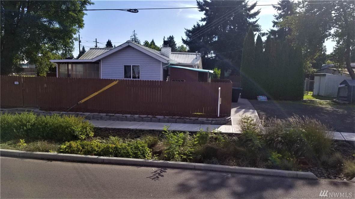 504 Yew St - Photo 1