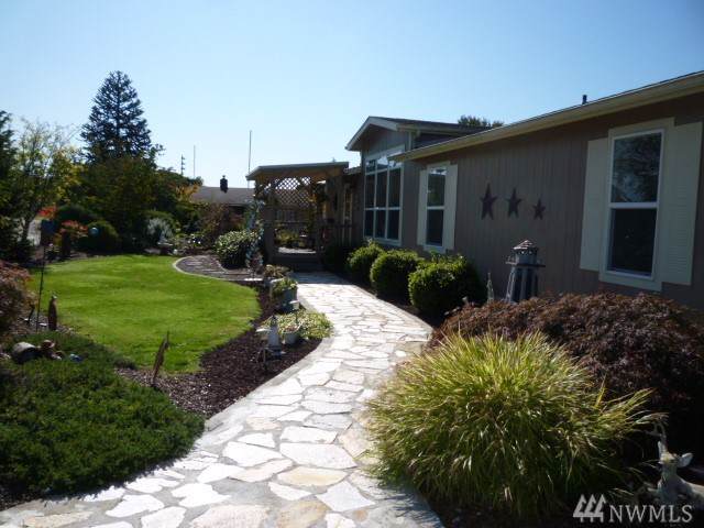 131 Green Acres Wy - Photo 1
