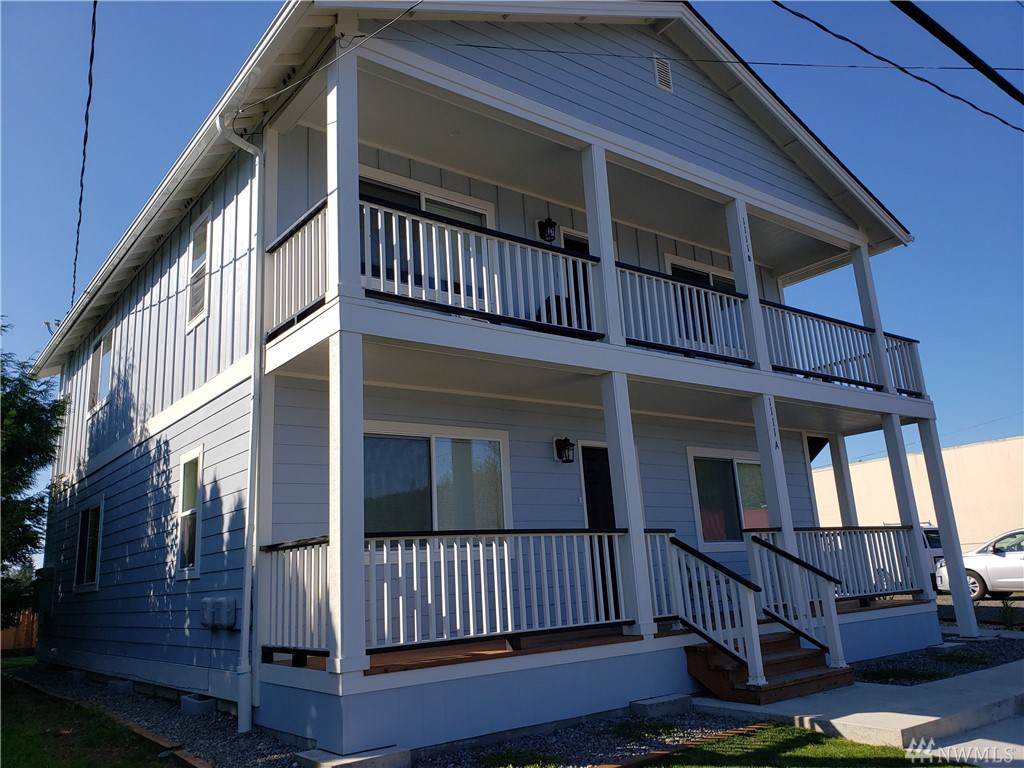 1111 Grand Ave - Photo 1