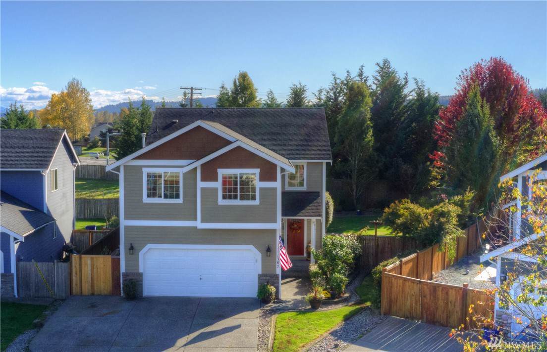 1307 Riddell Ave - Photo 1