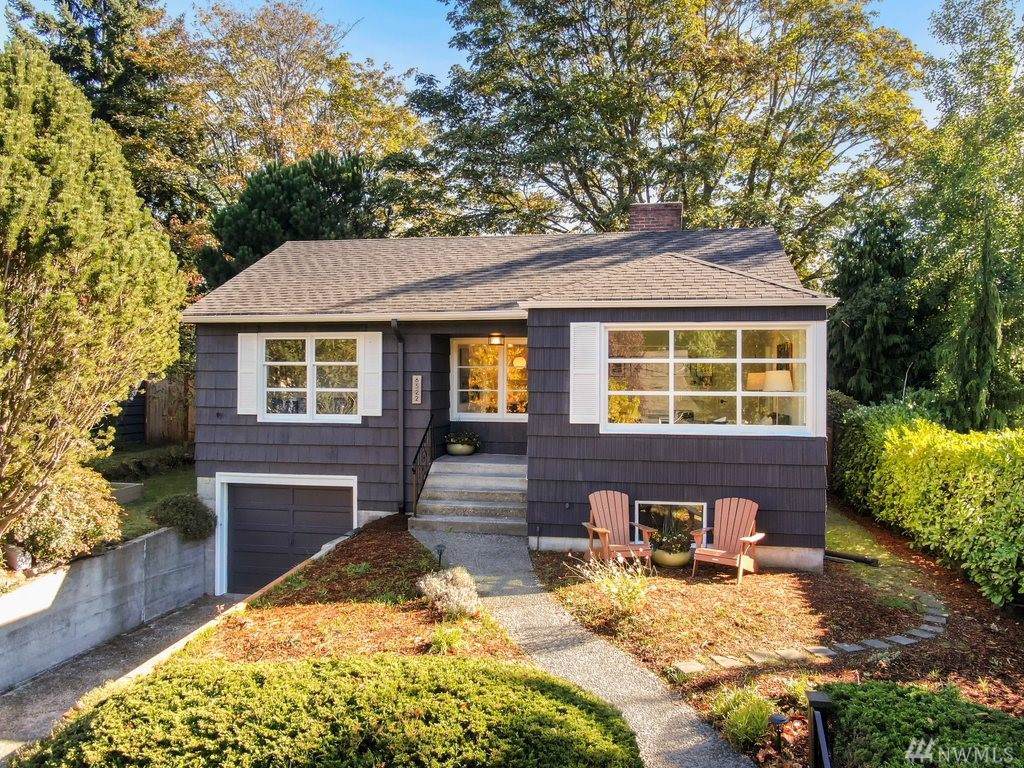 6522 40th Ave - Photo 1