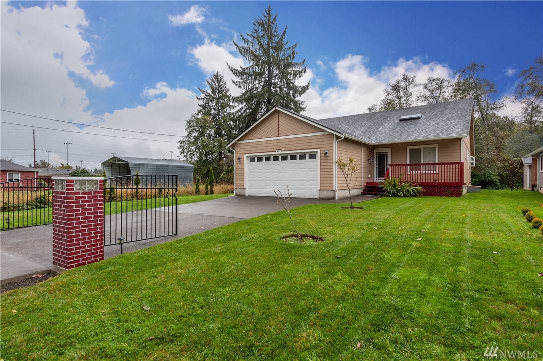 403 Cushing - Photo 1