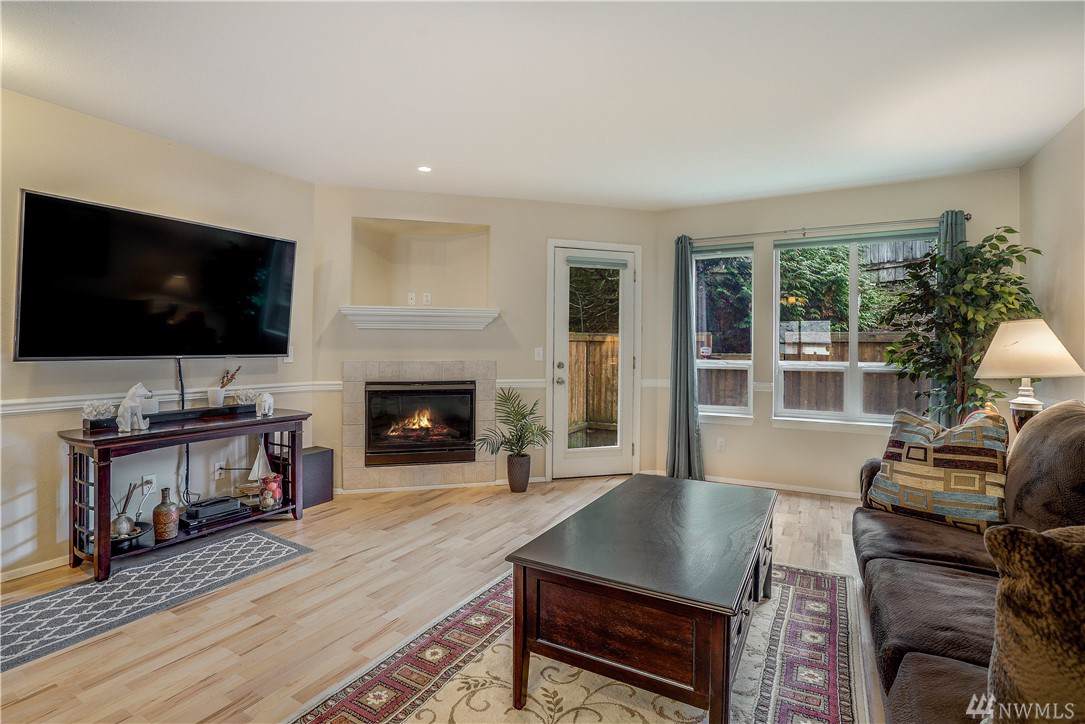 1600 121st St - Photo 1
