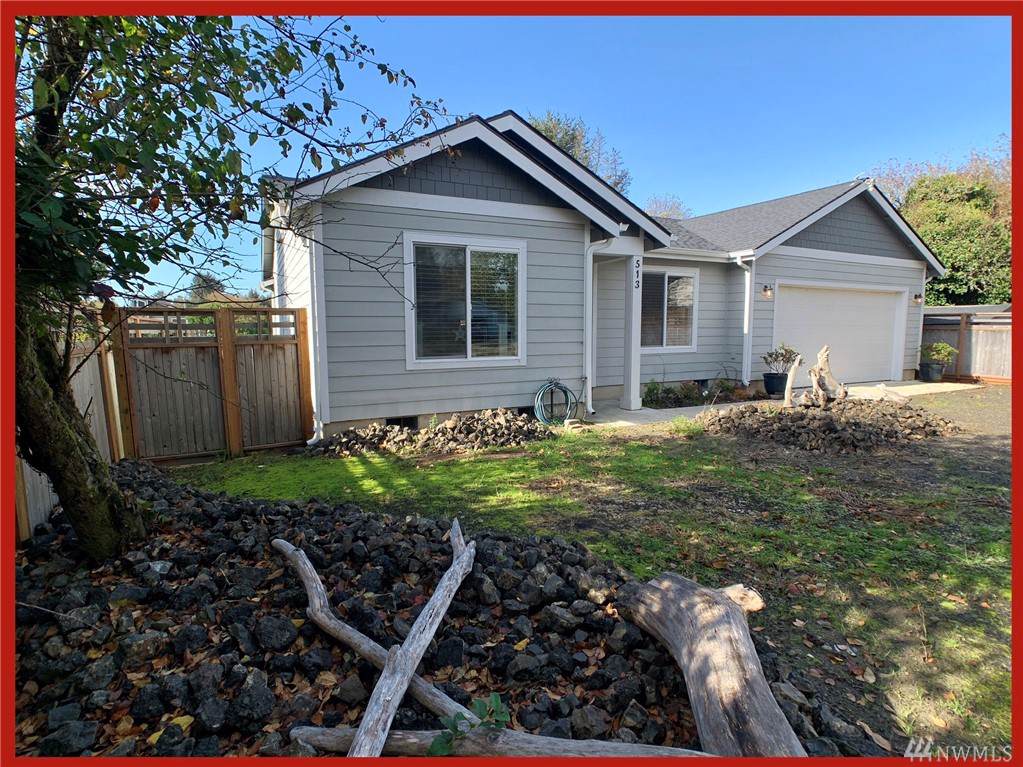 513 Canal Dr - Photo 1