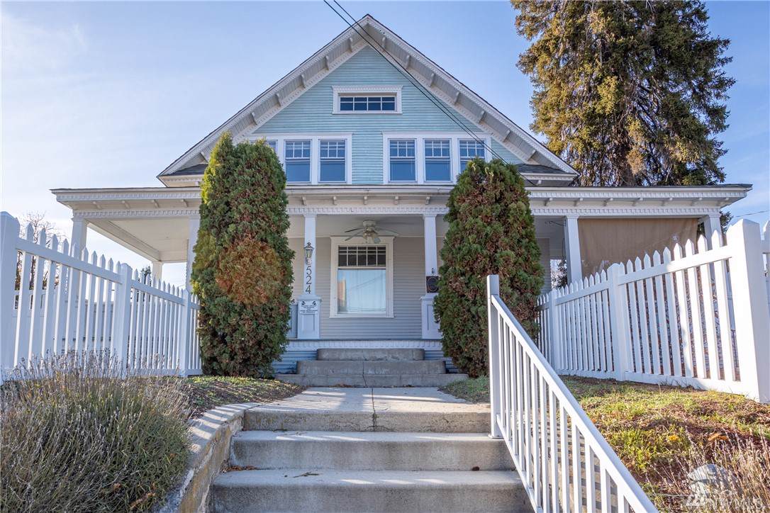524 Okanogan Ave - Photo 1