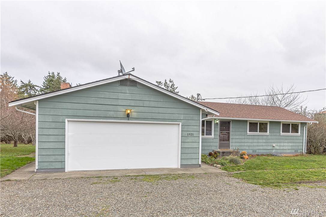 1521 Oak Bay Rd - Photo 1