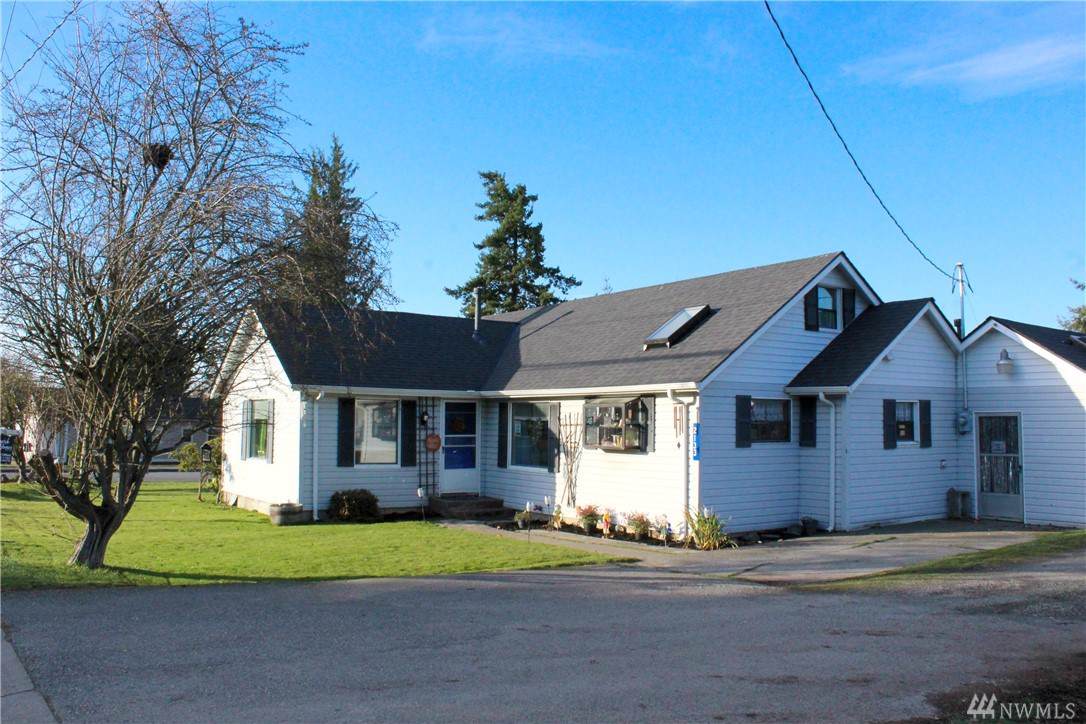 2133 Section St - Photo 1