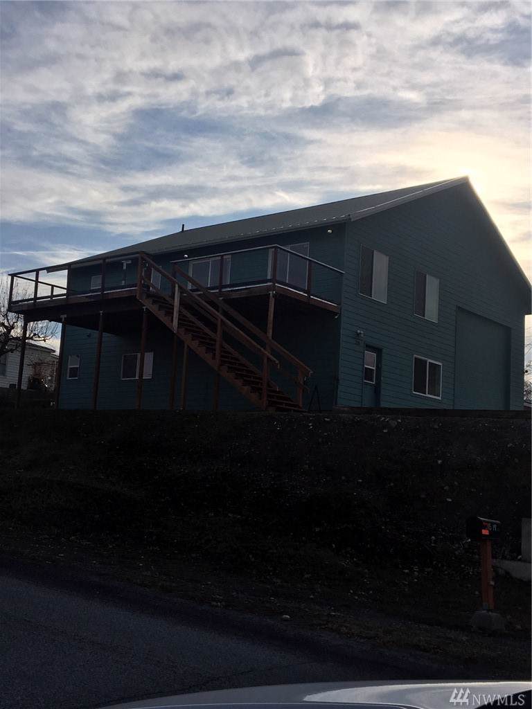 215 14th St - Photo 1