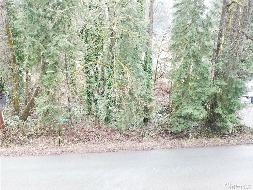 18428 156th St - Photo 1
