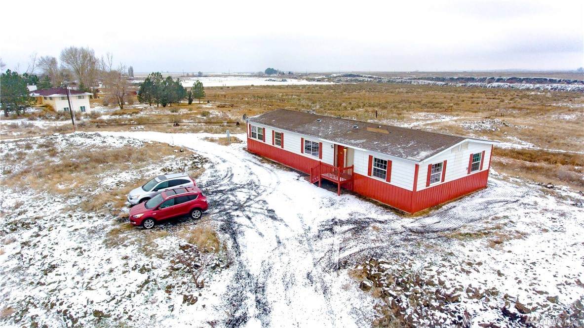10560 Road 16 - Photo 1