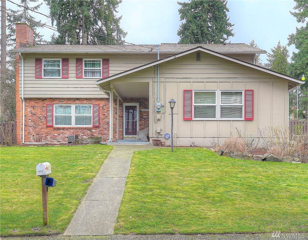 4202 Shoshone St - Photo 1