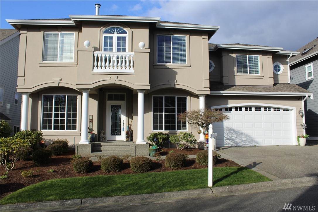 825 Lincoln Ave - Photo 1