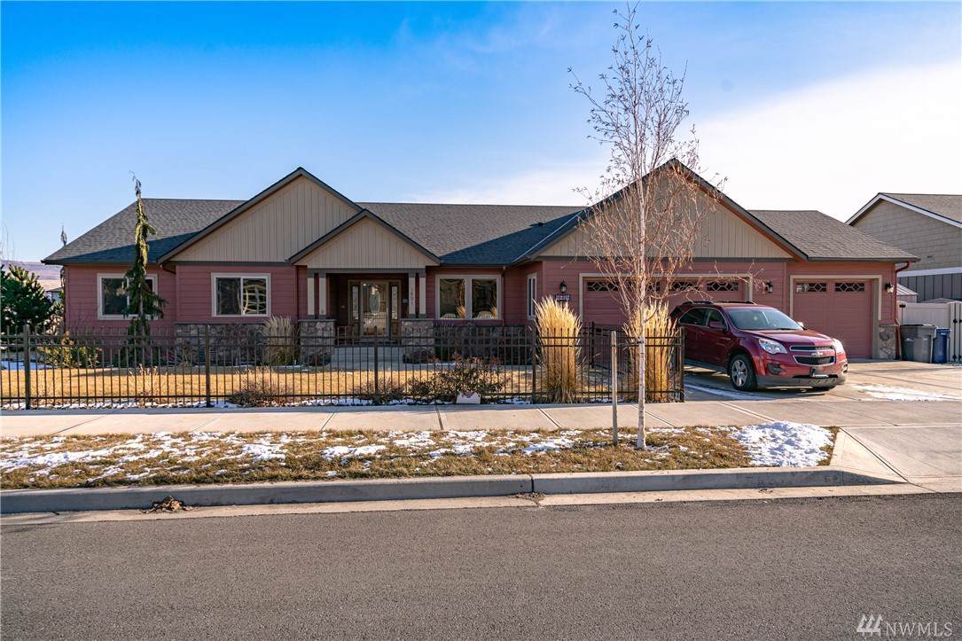 1801 Troon Ave - Photo 1