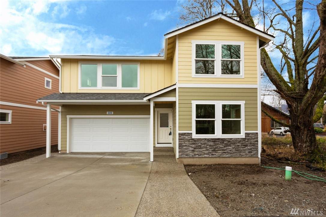 609 Stacey Place - Photo 1