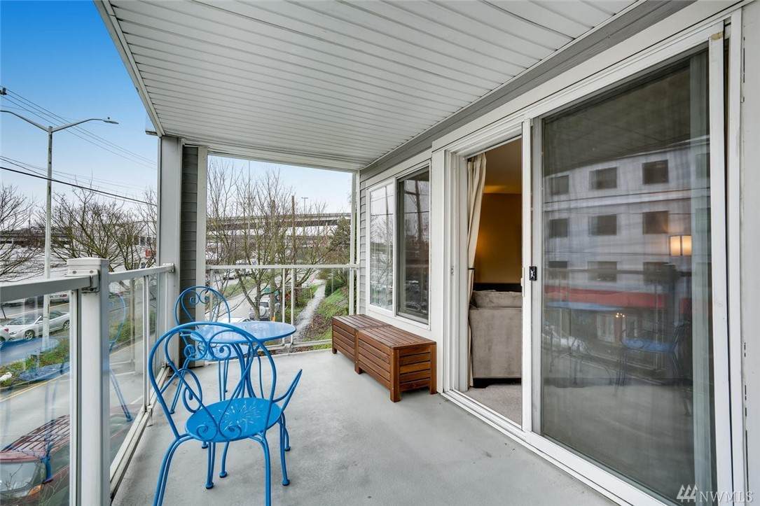 3318 30th Ave - Photo 1