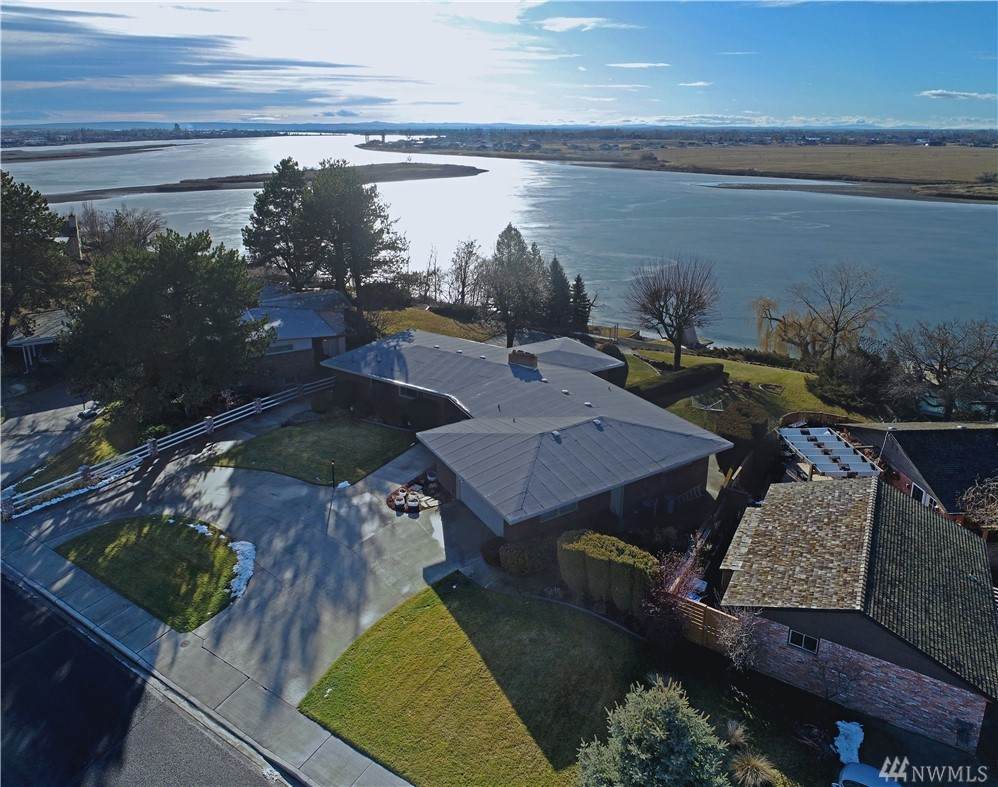 326 Crestview Dr - Photo 1