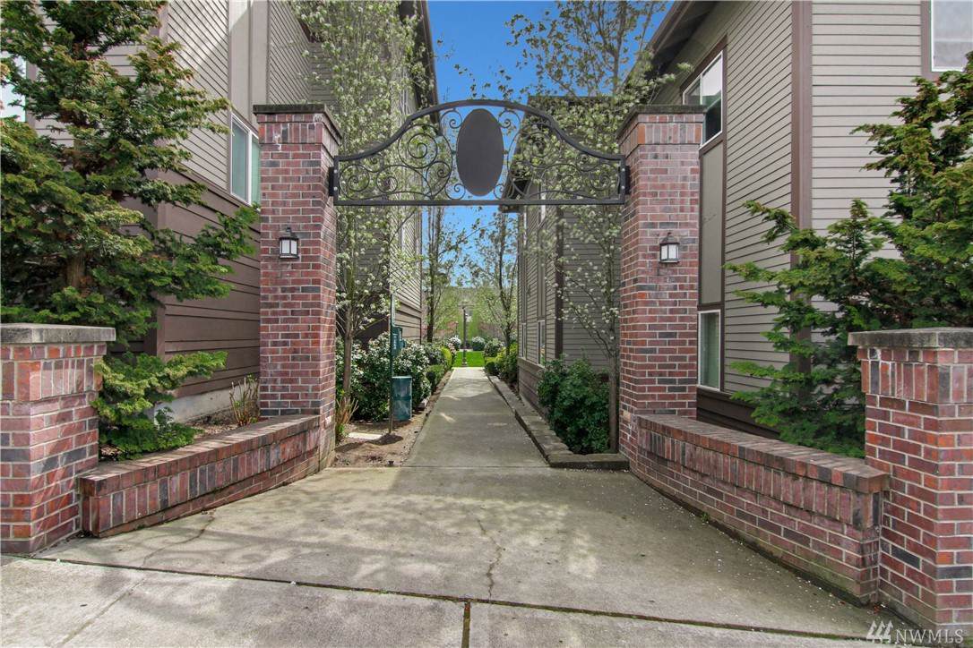 973 Ingram St - Photo 1