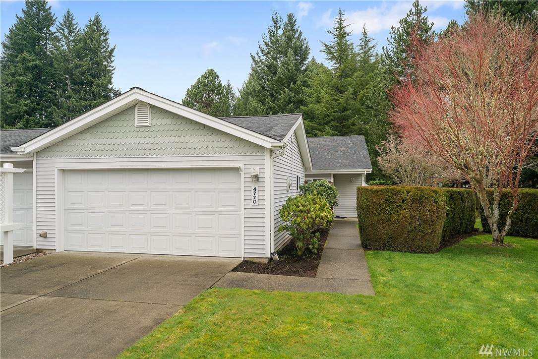 4720 Stratford Lane - Photo 1