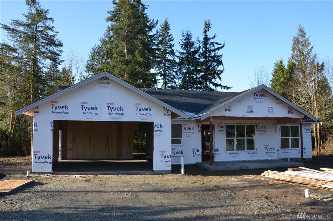 635 Kodiak Ave - Photo 1