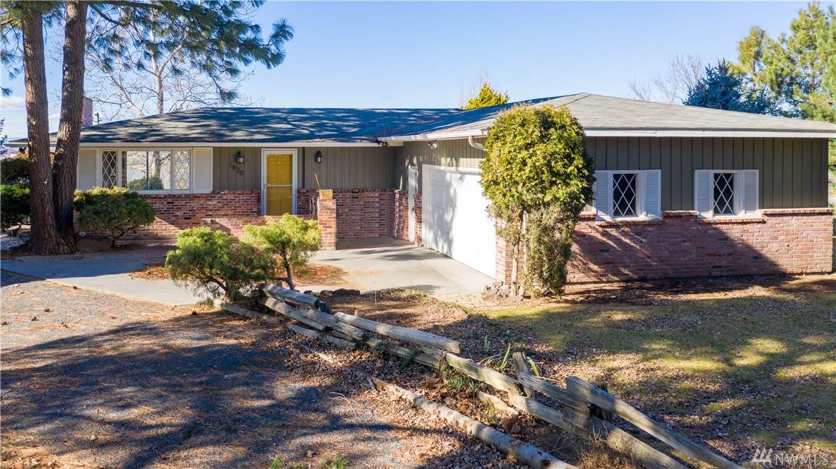 1820 Monte Vista Lane - Photo 1