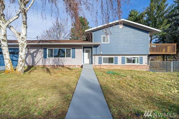 2481 3rd St - Photo 1
