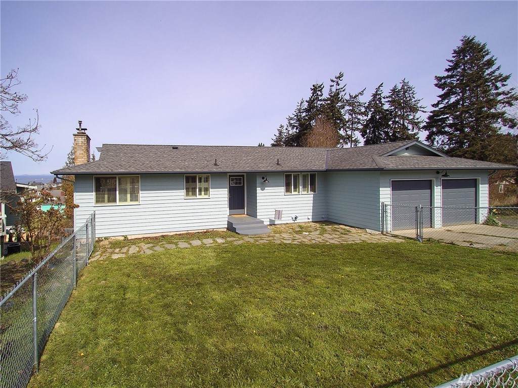 1315 5th St - Photo 1