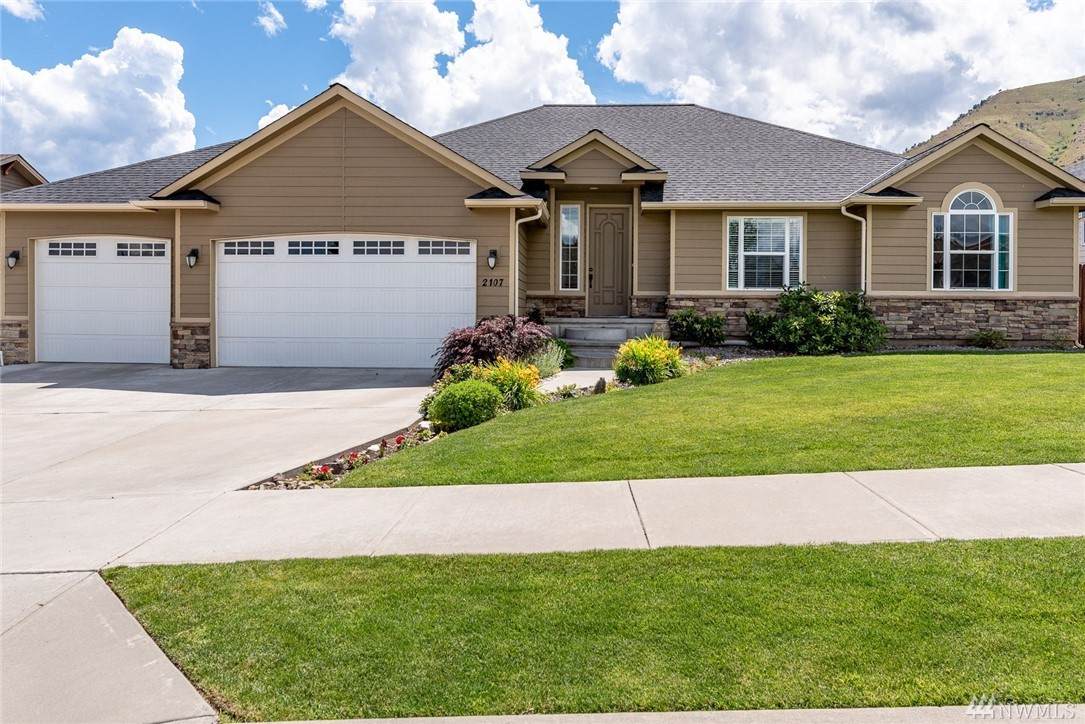 2107 Sage Grouse Rd - Photo 1