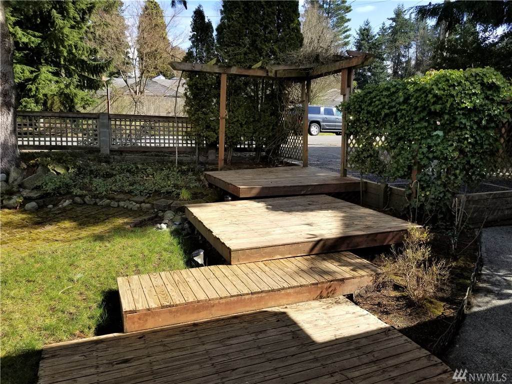 16753 3rd Ave - Photo 1