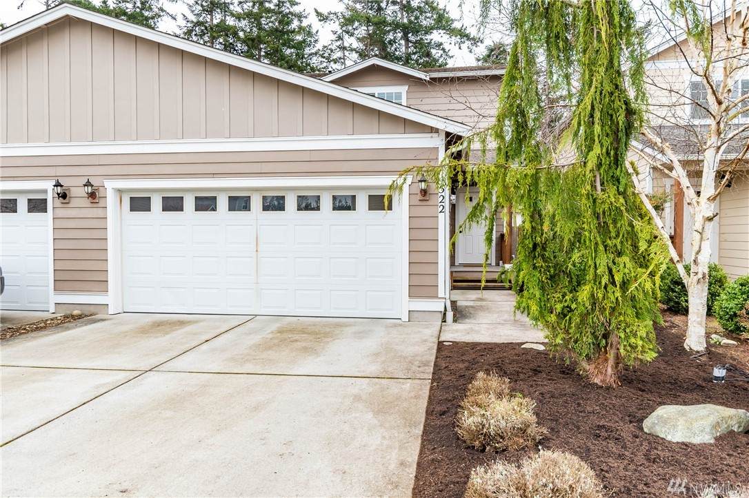522 Oxford Place - Photo 1